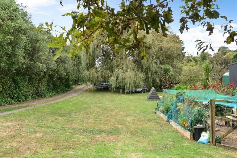 Photo of property in 6 Cemetery Road, Waiuku, 2123