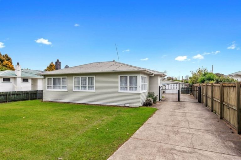 Photo of property in 76 Henderson Street, Whakatane, 3120