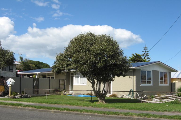 Photo of property in 44 Manuka Street, Castlecliff, Whanganui, 4501