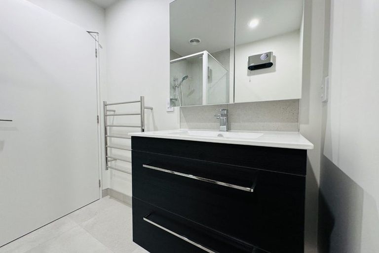 Photo of property in 2/9a Maronan Street, Woolston, Christchurch, 8023