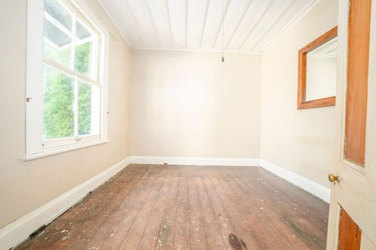 Photo of property in 12 George Street, Hikurangi, 0114