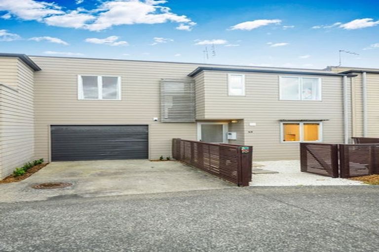 Photo of property in 43 Albionvale Road, Glen Eden, Auckland, 0602