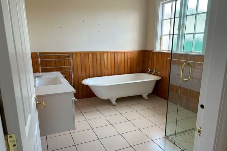 Photo of property in 8a Cotter Street, Greytown, 5712