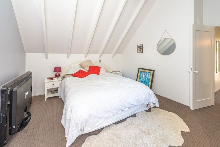 Photo of property in 46 Durie Vale Road, Durie Hill, Whanganui, 4500