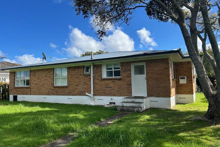 Photo of property in 54 Wellesley Road, Mangere Bridge, Auckland, 2022