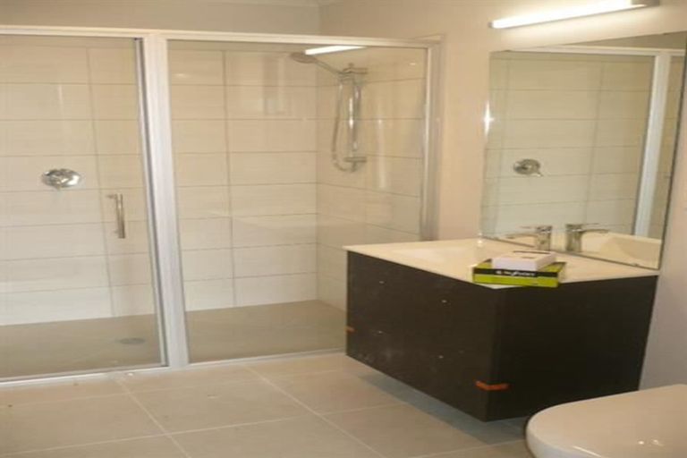 Photo of property in 12 Huamanu Street, Pukekohe, 2120