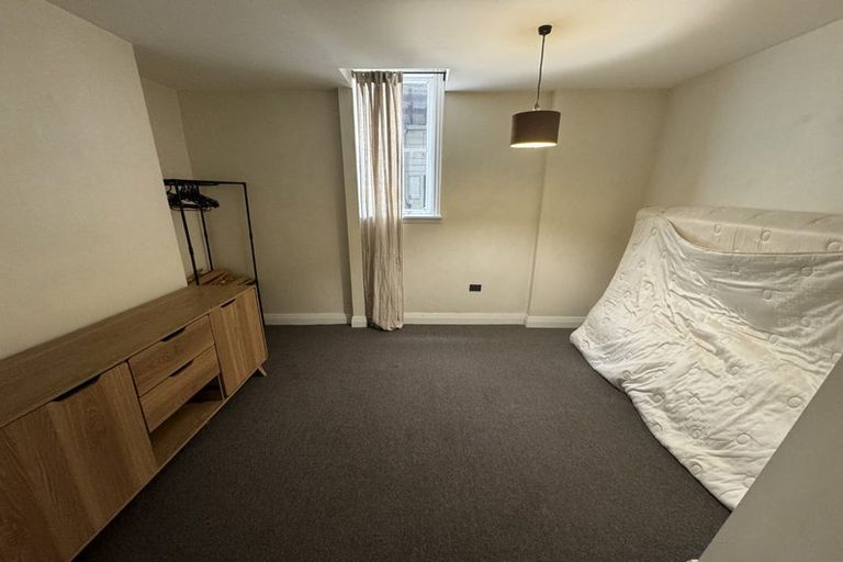 Photo of property in 107 Tasman Street, Mount Cook, Wellington, 6021