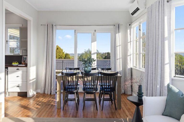 Photo of property in 51 Burrow Road, Pukekohe, 2120