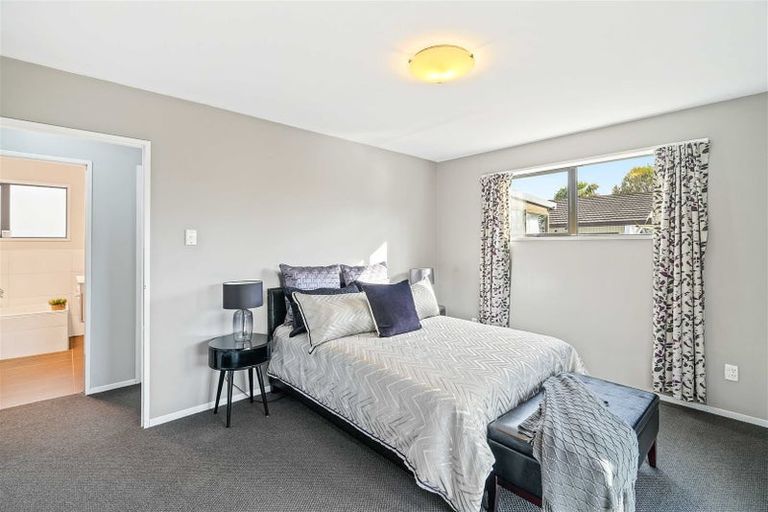 Photo of property in 14 Fernbrook Place, Mairehau, Christchurch, 8013
