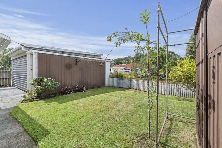 Photo of property in 28b Pendarves Street, New Plymouth, 4310