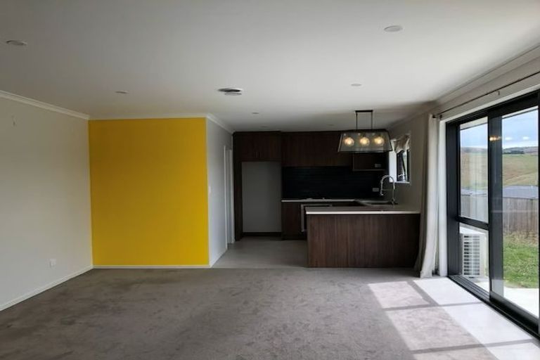 Photo of property in 4 James Elliot Way, Pokeno, 2402