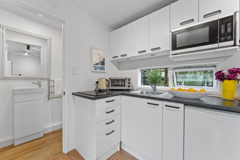 Photo of property in 78 Motutara Road, Muriwai, Waimauku, 0881