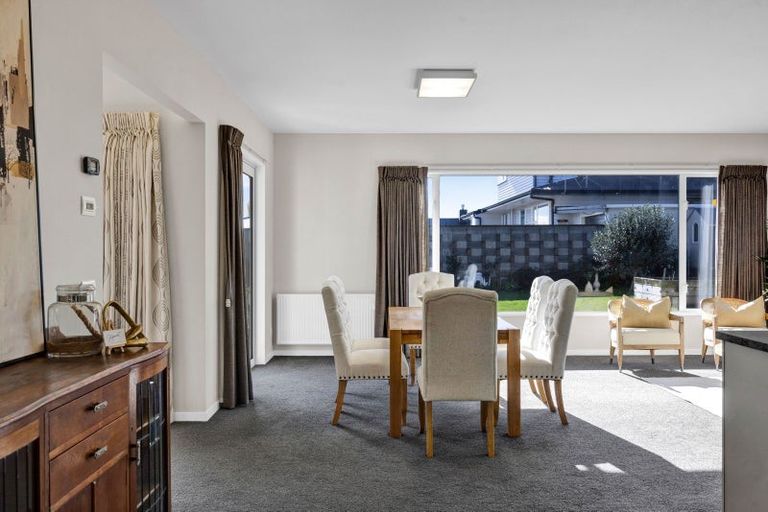 Photo of property in 4 Nikau Place, Hawera, 4610