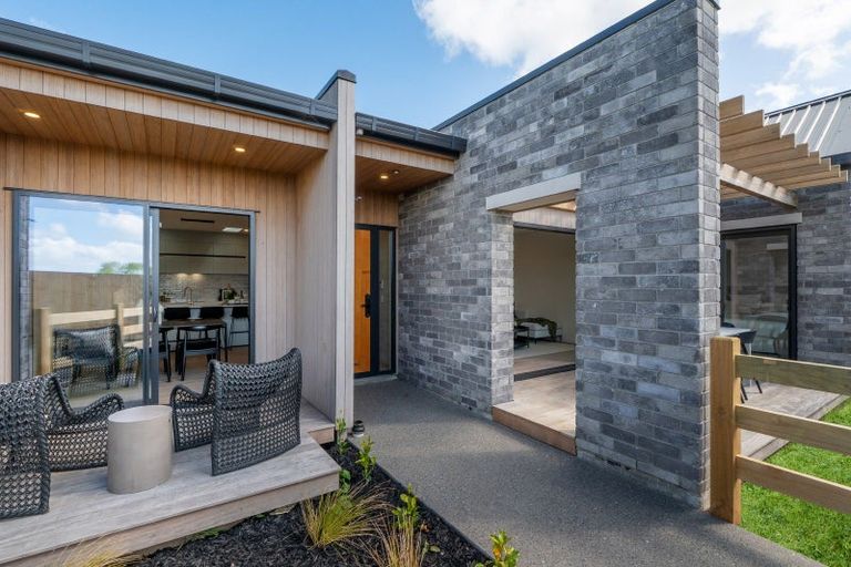 Photo of property in 14 Shropshire Street, Karaka, 2580