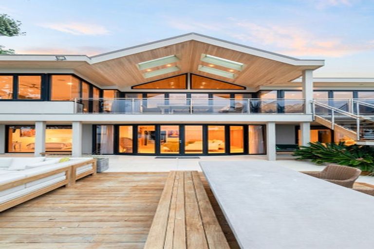 Photo of property in 28 Blomfield Spa, Takapuna, Auckland, 0622