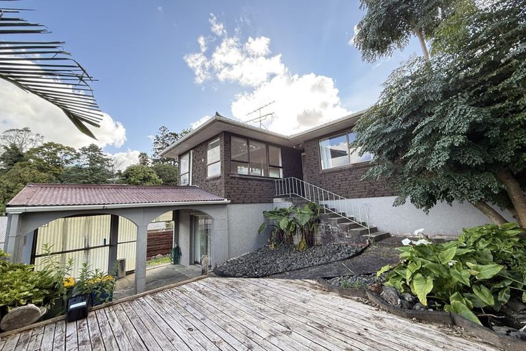 Photo of property in 1/18 Cypress Place, Sunnynook, Auckland, 0620