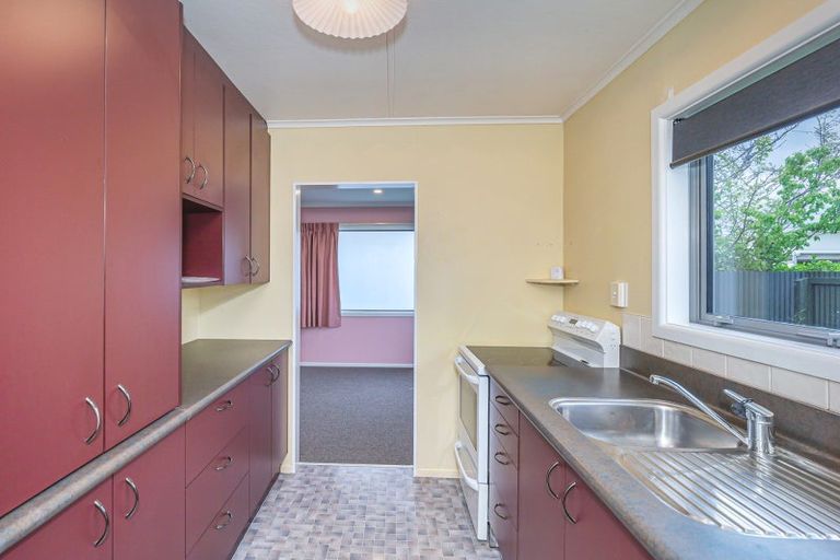 Photo of property in 14a Cambridge Street, Levin, 5510