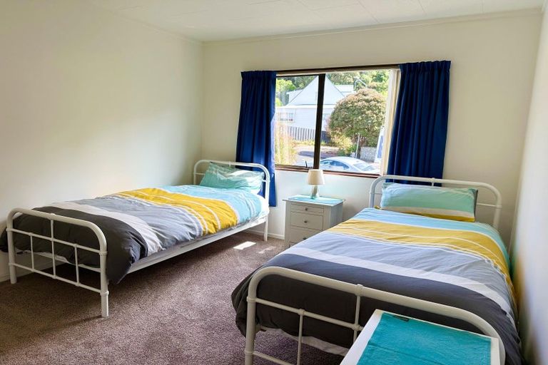 Photo of property in 97 Glenross Street, Glenross, Dunedin, 9011