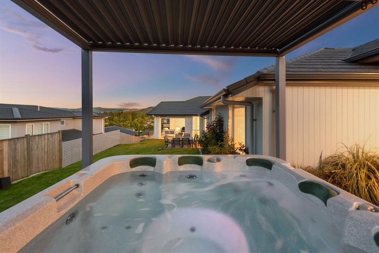 Photo of property in 39 Great Road West, Matipo Heights, Rotorua, 3015