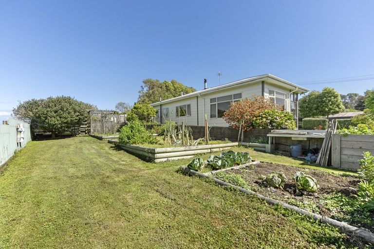 Photo of property in 1416 Devon Road, Brixton, Waitara, 4382