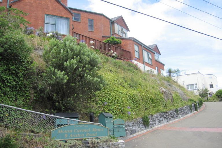 Photo of property in Mt Carmel Mews, 1/9 Arawa Road, Hataitai, Wellington, 6021