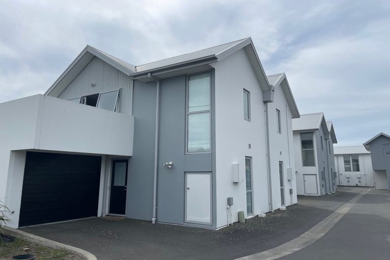 Photo of property in 470 Barbadoes Street, Edgeware, Christchurch, 8013