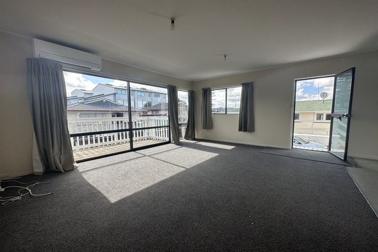 Photo of property in 3 Halsey Road, Manurewa, Auckland, 2102