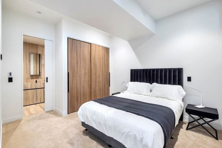 Photo of property in The International, 1408/9 Princes Street, Auckland Central, Auckland, 1010