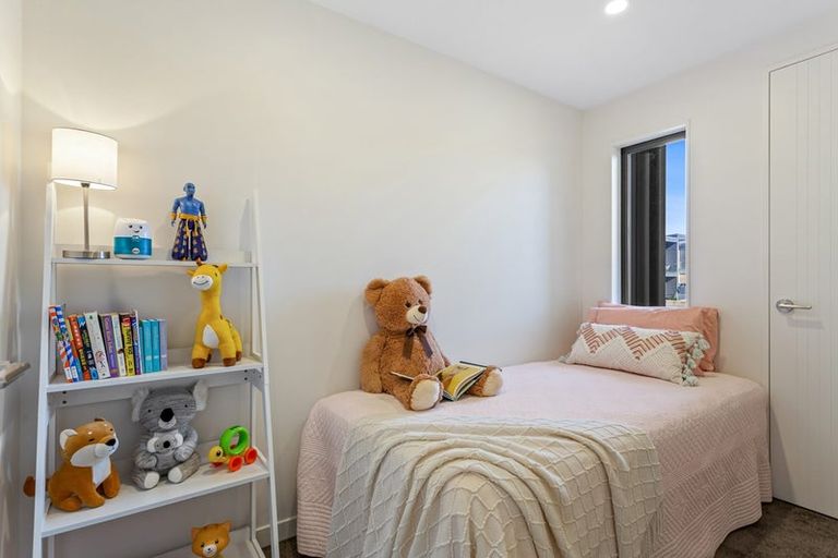 Photo of property in 6 Milenio Crescent, Windsor Park, 0632