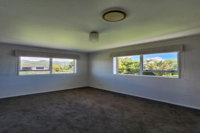 Photo of property in 36 Jans Terrace, Oakura, 4314