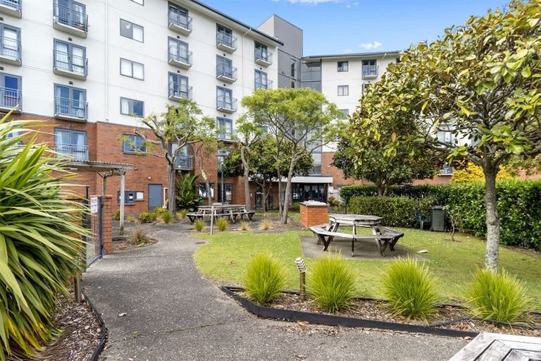 Photo of property in 1l/10 Crown Lynn Place, New Lynn, Auckland, 0600