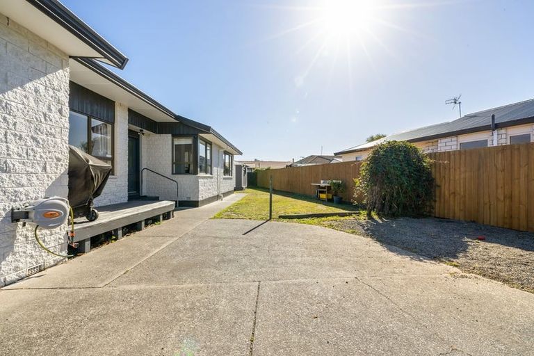 Photo of property in 45 Ashwood Street, Parklands, Christchurch, 8083