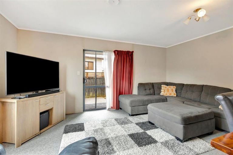 Photo of property in 3 Caulfield Place, Nawton, Hamilton, 3200