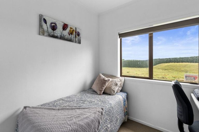 Photo of property in 92 Ohinepanea Road, Pukehina, Te Puke, 3186