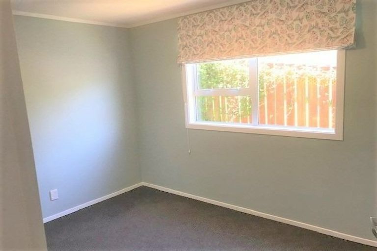 Photo of property in 6 Gaff Place, Whitby, Porirua, 5024