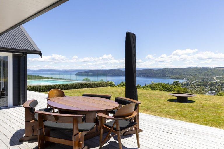 Photo of property in 35 Locheagles Rise, Kinloch, Taupo, 3377