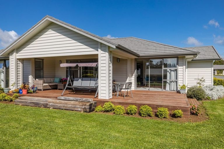Photo of property in 1 Hoults Way, Kerikeri, 0230
