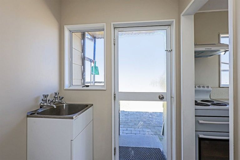 Photo of property in 347 Flaxmere Avenue, Flaxmere, Hastings, 4120