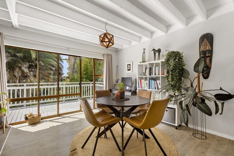 Photo of property in 3/1 Mulberry Place, Glenfield, Auckland, 0629