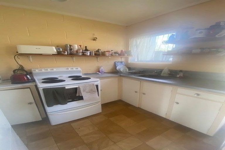 Photo of property in 2/9 June Place, Hamilton East, Hamilton, 3216