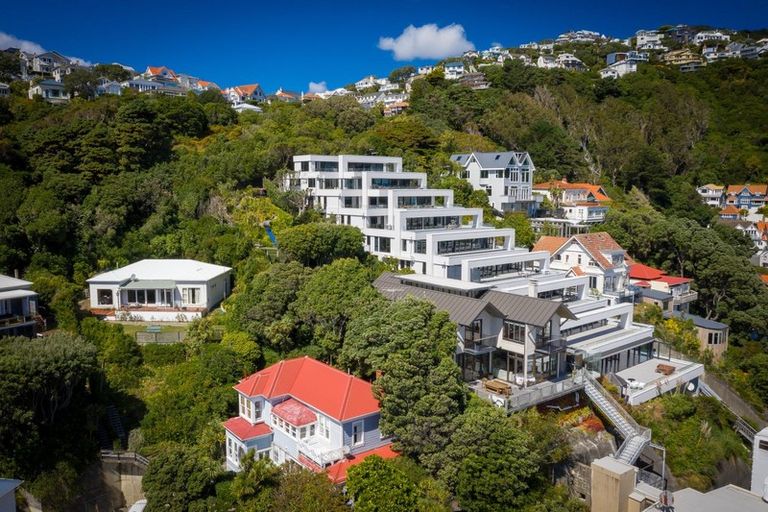 Photo of property in 4/308 Oriental Parade, Oriental Bay, Wellington, 6011
