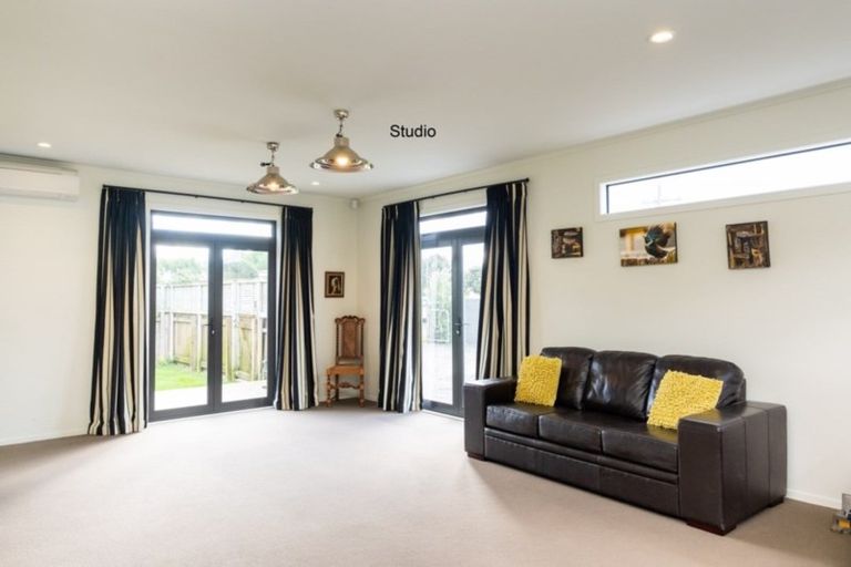 Photo of property in 37 Clifton Road, Haumoana, 4102