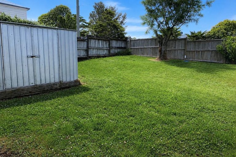 Photo of property in 28 Halver Road, Hillpark, Auckland, 2102