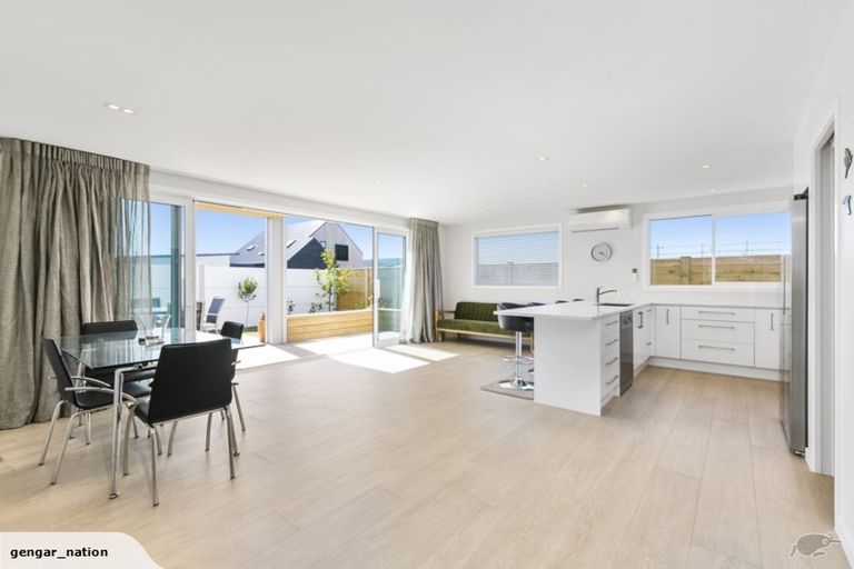 Photo of property in 1 Tuangi Way, Papamoa Beach, Papamoa, 3118