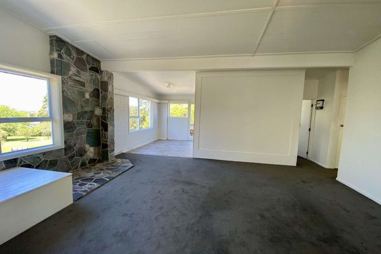 Photo of property in 40 West Coast Road, Glen Eden, Auckland, 0602