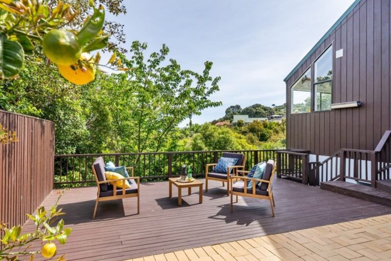 Photo of property in 38 Stanhope Grove, Korokoro, Lower Hutt, 5012