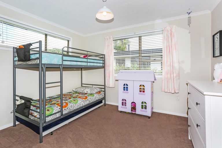 Photo of property in 84 Wharf Road, Clarks Beach, Pukekohe, 2679