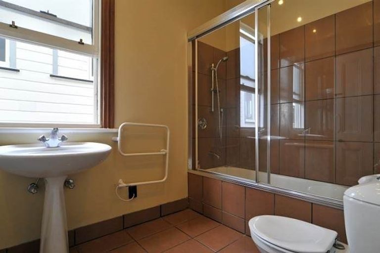 Photo of property in 3/219 The Terrace, Wellington Central, Wellington, 6011