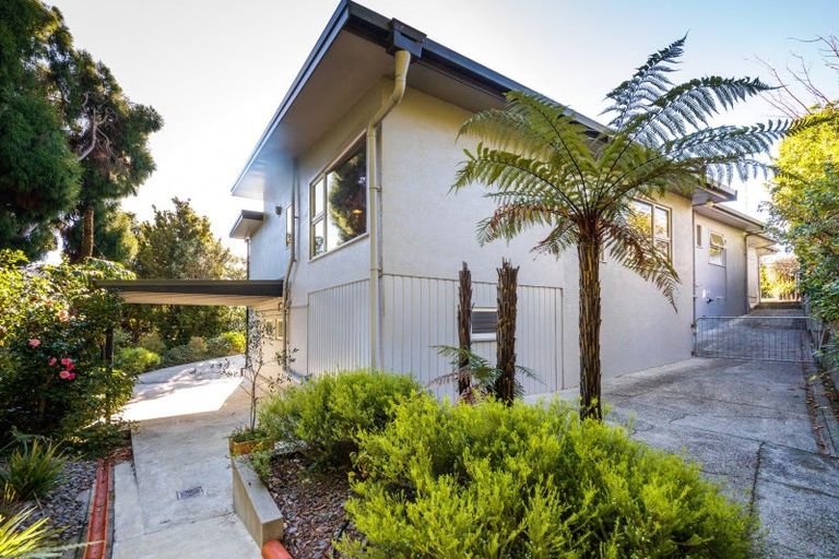 Photo of property in 15 Mountain View Road, Fitzherbert, Palmerston North, 4410