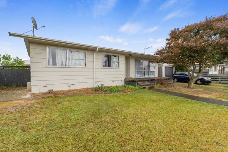 Photo of property in 22 Oakfield Crescent, Pukete, Hamilton, 3200